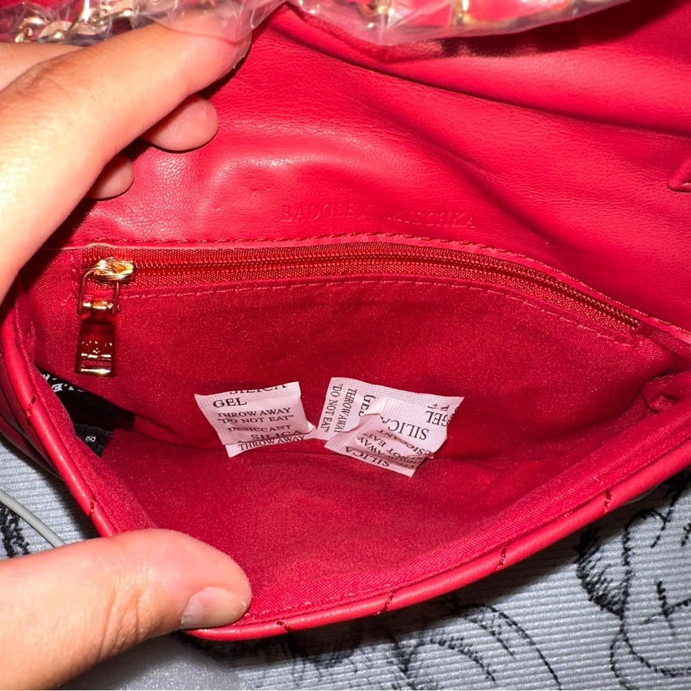 BADGLEY MISCHKA Red Simple Phone Crossbody w/ Letter Lock In Front Quilted NWT - Picture 12 of 16